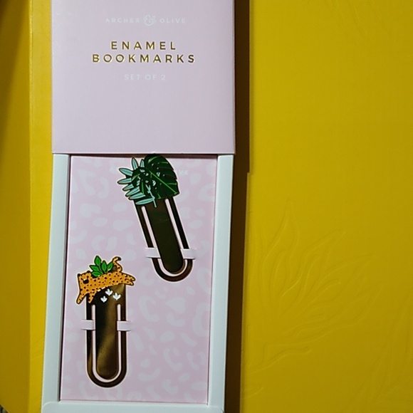 -Olive and Archer  bundle - Picture 2 of 12